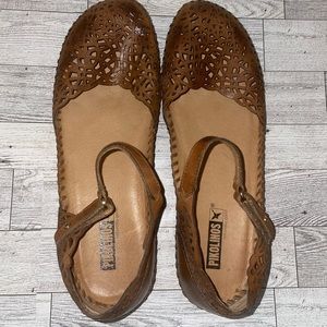 Pilkolinos Sandles